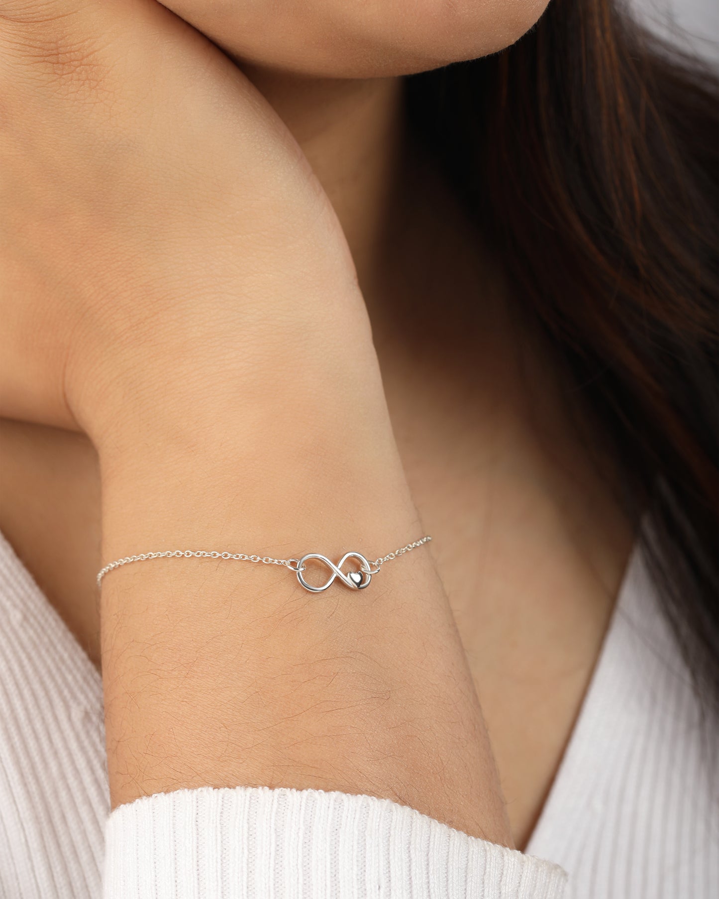 Infinity Knot Coeur Bracelet