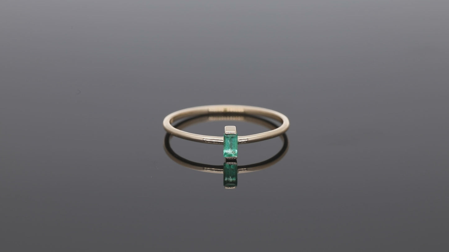 Minimalist Emerald Gemstone Ring Solid 14k Yellow Gold Fine Jewelry Size 3 to 8