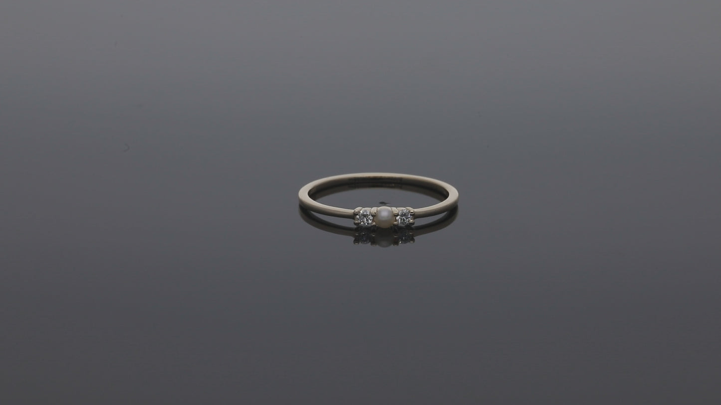 Diamond-Pearl Ring