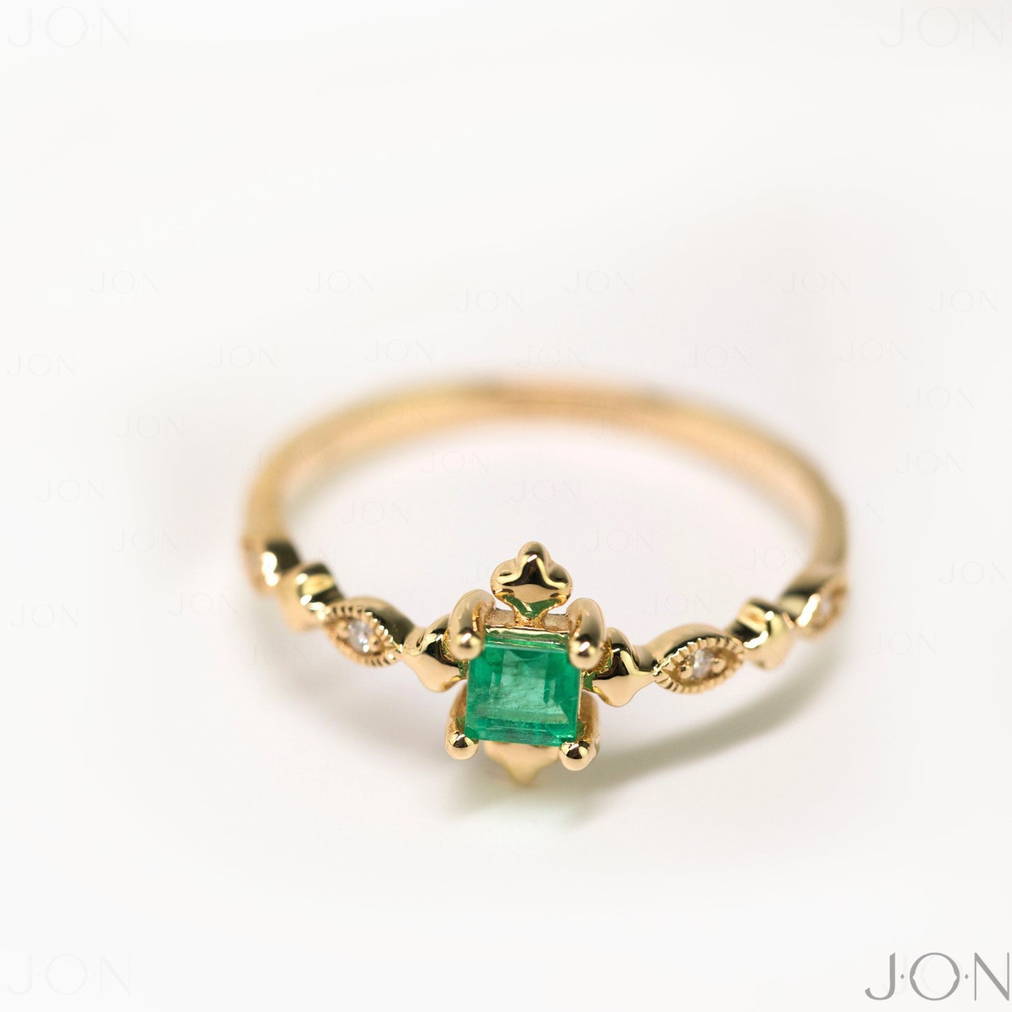 14K Gold Genuine Diamond And Square Emerald Vintage Style Ring Fine Jewelry